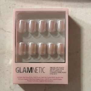 Glamnetic Nude Short Squoval La Perle Press-On Nails